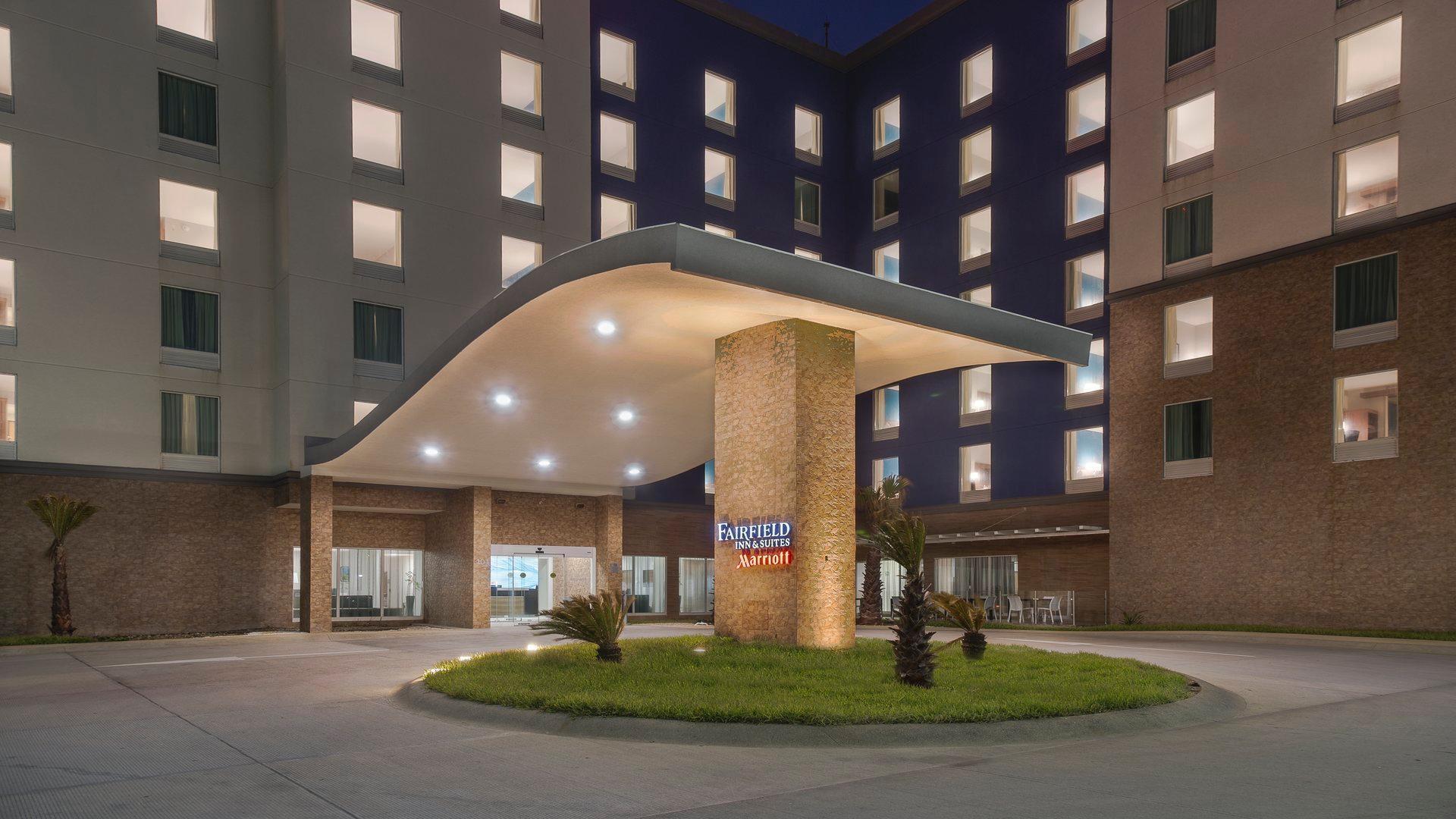 Fairfield Inn & Suites By Marriott Коацакоалькос Екстер'єр фото